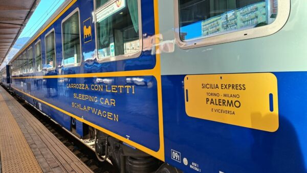 Dov’è finito il treno per riportare i siciliani a casa?